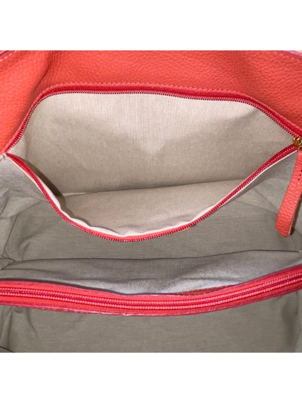 Mark & Graham Women’s Red Leather Gold BCB Initial Details Tote Bag Size L - Picture 10 of 13